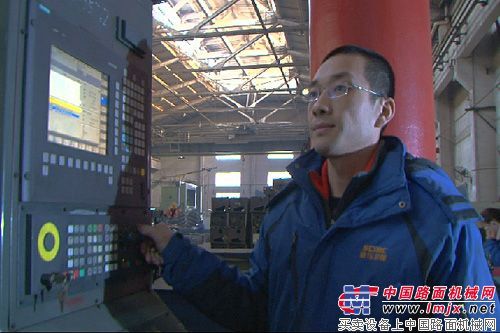 陕建机严抓细管 降本增效促发展