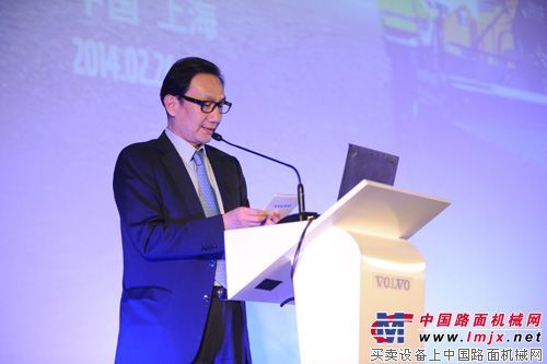 沃尔沃建筑设备针对中国市场推出首款水稳型摊铺机