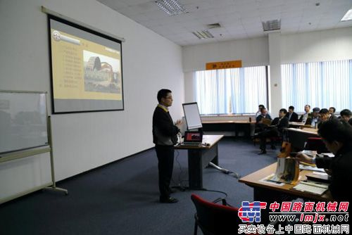 JCB中國2014年第1期新品培訓圓滿完成