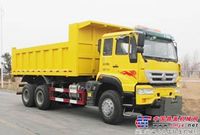 中国重汽大批量多功能除雪车下线