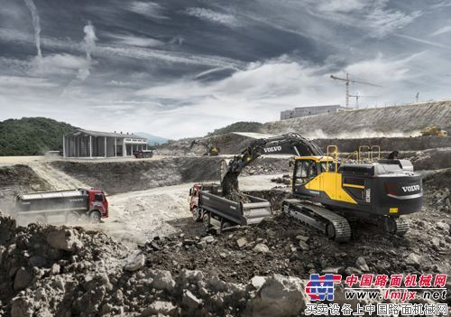 沃尔沃EC380E挖掘机无惧严苛环境