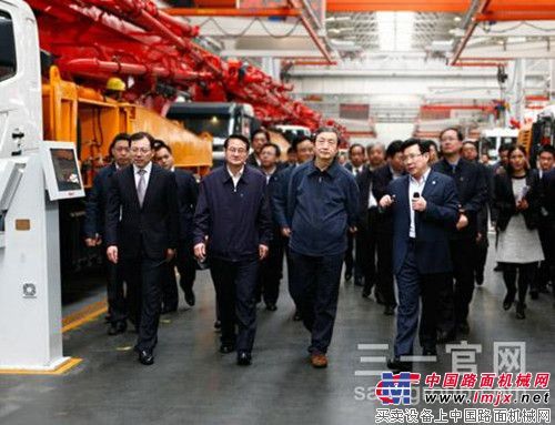 国务院副总理马凯：望三一再接再厉 在新时代新领域取得新成绩