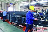 中联重科汽车起重机底盘管线“整容”见成效