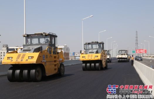 徐工路面机械助力徐州三环路高架建设