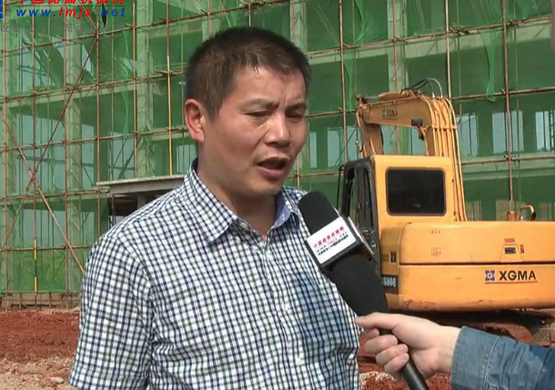 譚義新：廈工挖掘機用起來特別放心！