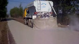 陝西萬裏水泥撒布機施工視頻