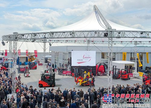 林德叉车在德国美因茨举办“物料搬运世界”展览