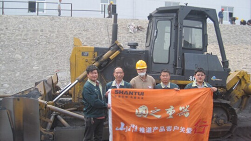 山推推道产品客户关爱第三站走进河南