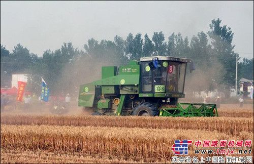 奇瑞重工谷王夺铁甲神兵竞赛冠军 