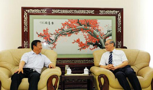 山东省总工会副主席王星海一行来山推调研