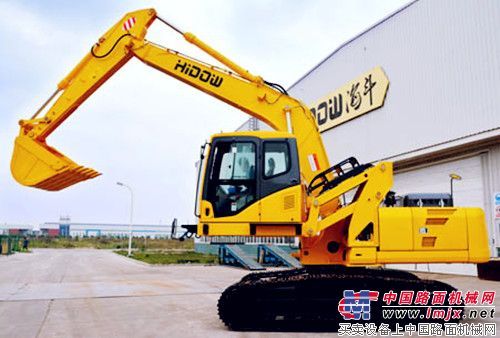 中國重汽可升降駕駛室挖掘機填補國內空白
