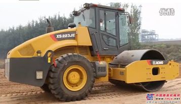 徐工XS223JE压路机济源虎岭一号线施工现场