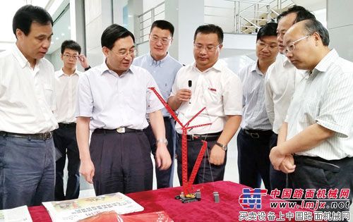 浙江组织部长胡和平调研三一装备