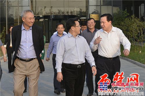 三一重工梁稳根率考察团莅临宿城区考察 