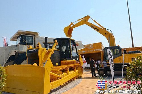 山推在南非机电矿业机械展会获千万订单