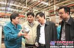 国家环保部技术评估组到中国重汽调研发动机再制造项目