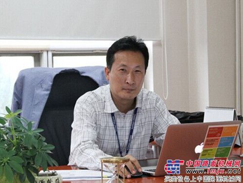 热烈庆祝易极-斗山永弘精品二手机无底价拍卖会成功举办