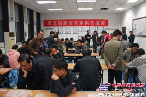 第五届新西筑象棋友谊赛拉开帷幕