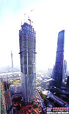 530米 三一世界泵王助广州东塔封顶