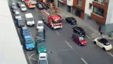 看看欧洲人怎么给消防车让路的！