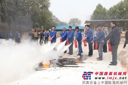 陕建机公司积极开展“百日安全”系列活动