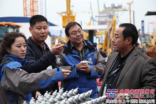 陕建机械携多款最新设备亮相上海宝马展