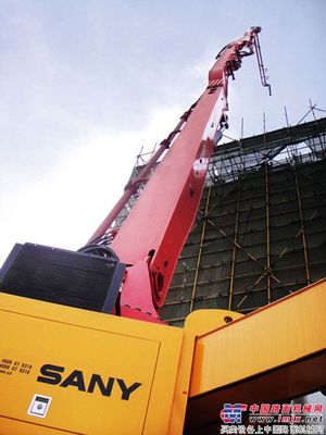 三一设备助推长沙大发展 港口、地铁等重点工程上都能看到“三一红”