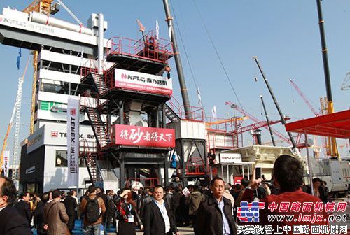 南方路机V7现场制砂再掀高潮