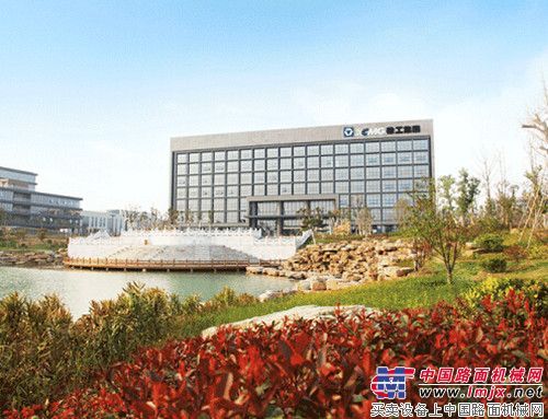徐工进出口与HOLCIM公司签署关于货物供应全球框架协议的公告