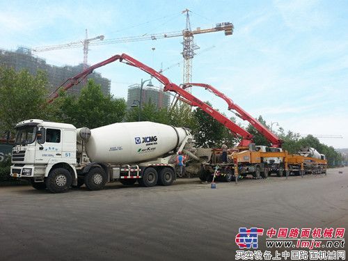 徐工混凝土三兄弟助力彭城建设