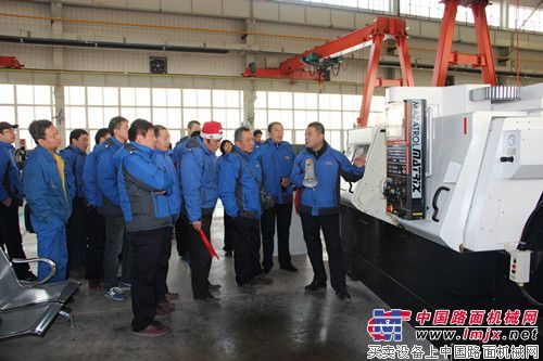 陕建机械俩车间开展迎新年联谊活动