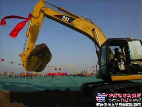 卡特彼勒的“奥运情结” 助力场馆建设