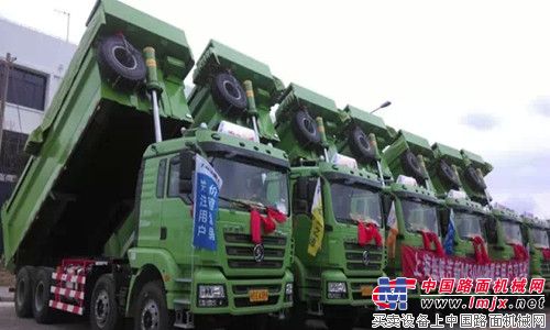 绿色渣运 美丽上海 陕汽新型环保渣土车交车仪式盛大举行