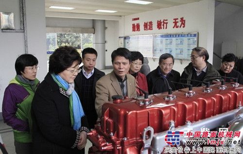 全国政协教科文卫体委员会专题调研组到玉柴参观考察