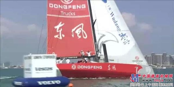 沃尔沃环球帆船赛三亚站港内赛东风队夺冠