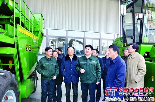安徽省副省长方春明到中联重科亳州工业园调研