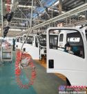 中国重汽海西公司H3窄体驾驶室批量生产顺利完成