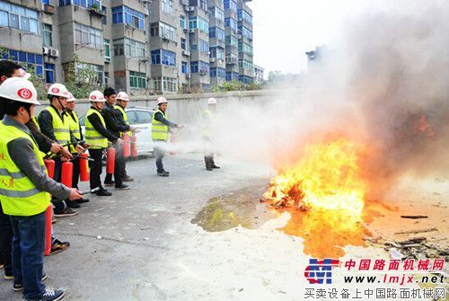 江西建工举行消防安全演习