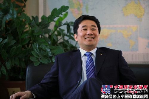 玉柴两位全国人大代表赴京参加全国两会
