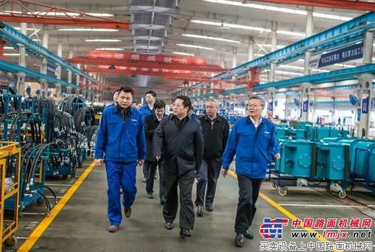 湖南省经信委李球副主任一行赴山河智能专题调研