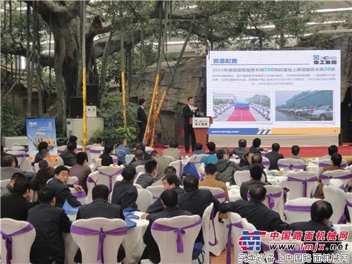 徐工道路“2+1”服务工程吹暖三秦大地