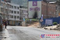 万利高速公路五分部洒水压尘环保施工