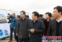 贵州省2015年第一批重大项目集中开工仪式在贵安举行