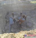 张呼铁路卢家湾白银河特大桥浇筑完成首个承台