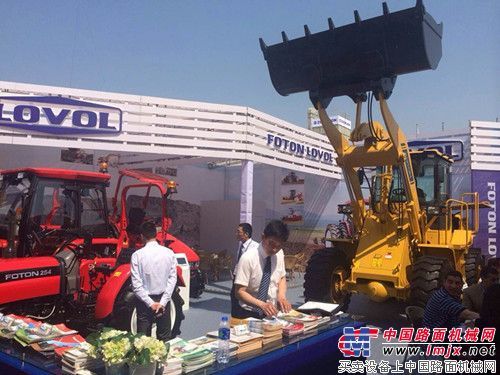 福田雷沃重工携主打产品亮相第117届广交会