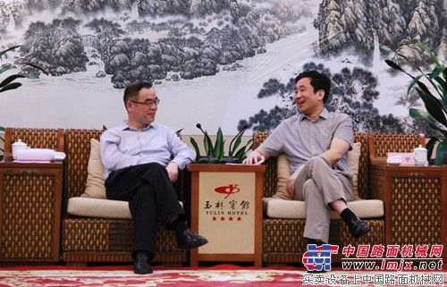 中国银行广西区分行行长袁龙到访玉柴 