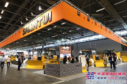 山推携全系列产品盛装出击法国Intermat展 