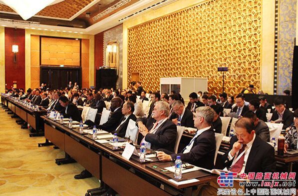 徐工LNG产品在国际LNG峰会引起震撼