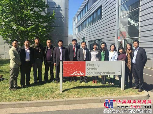中国工程机械工业协会技术考察团一行参观考察林德液压德国总部