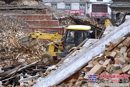 JCB 宣布为尼泊尔地震捐助一百万美元设备